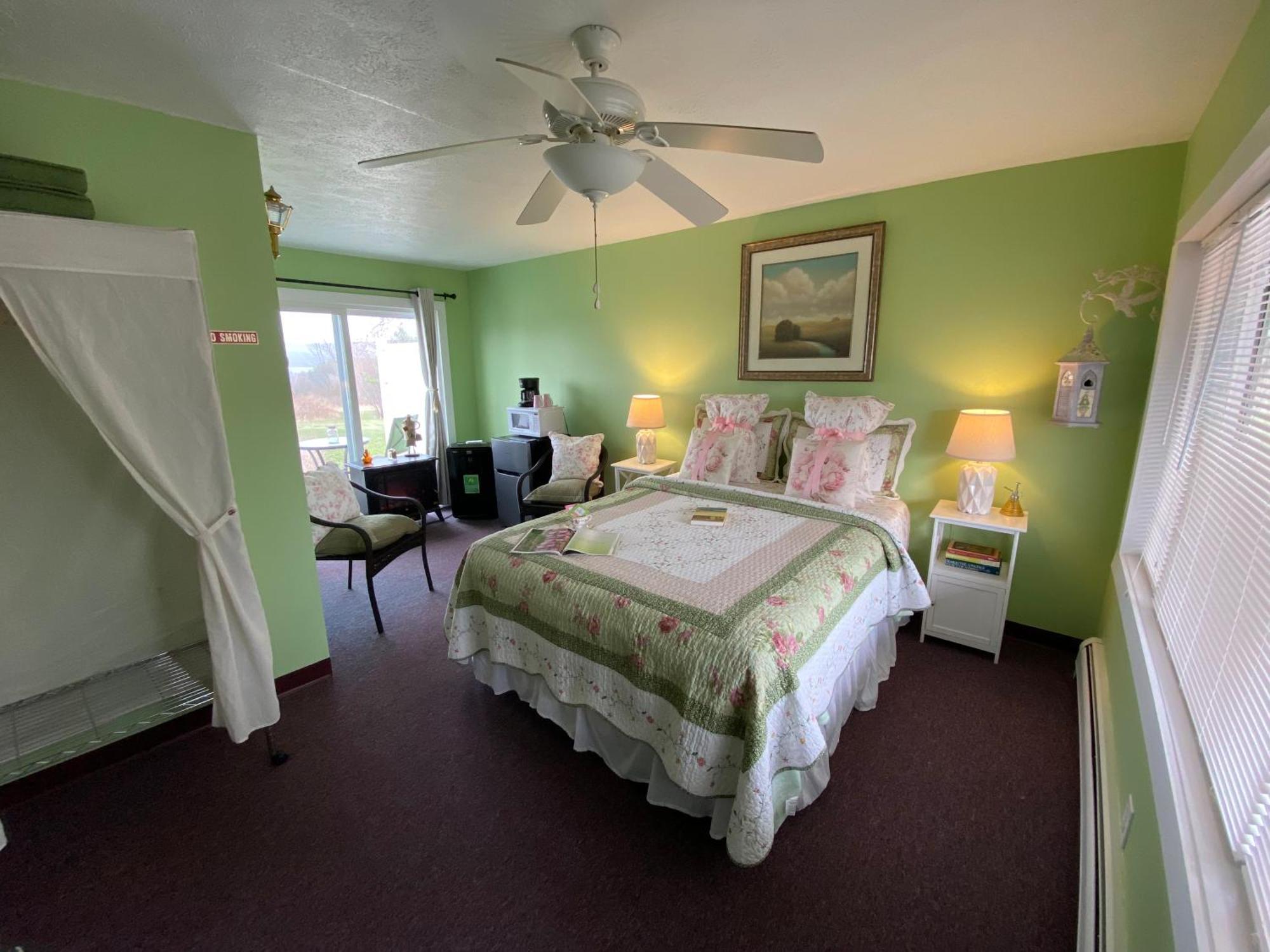 Savannah House Wine Country Inn & Cottages Himrod ภายนอก รูปภาพ