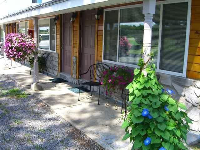 Savannah House Wine Country Inn & Cottages Himrod ภายนอก รูปภาพ